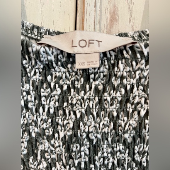 Smocked LOFT Dress - Picture 4 of 7